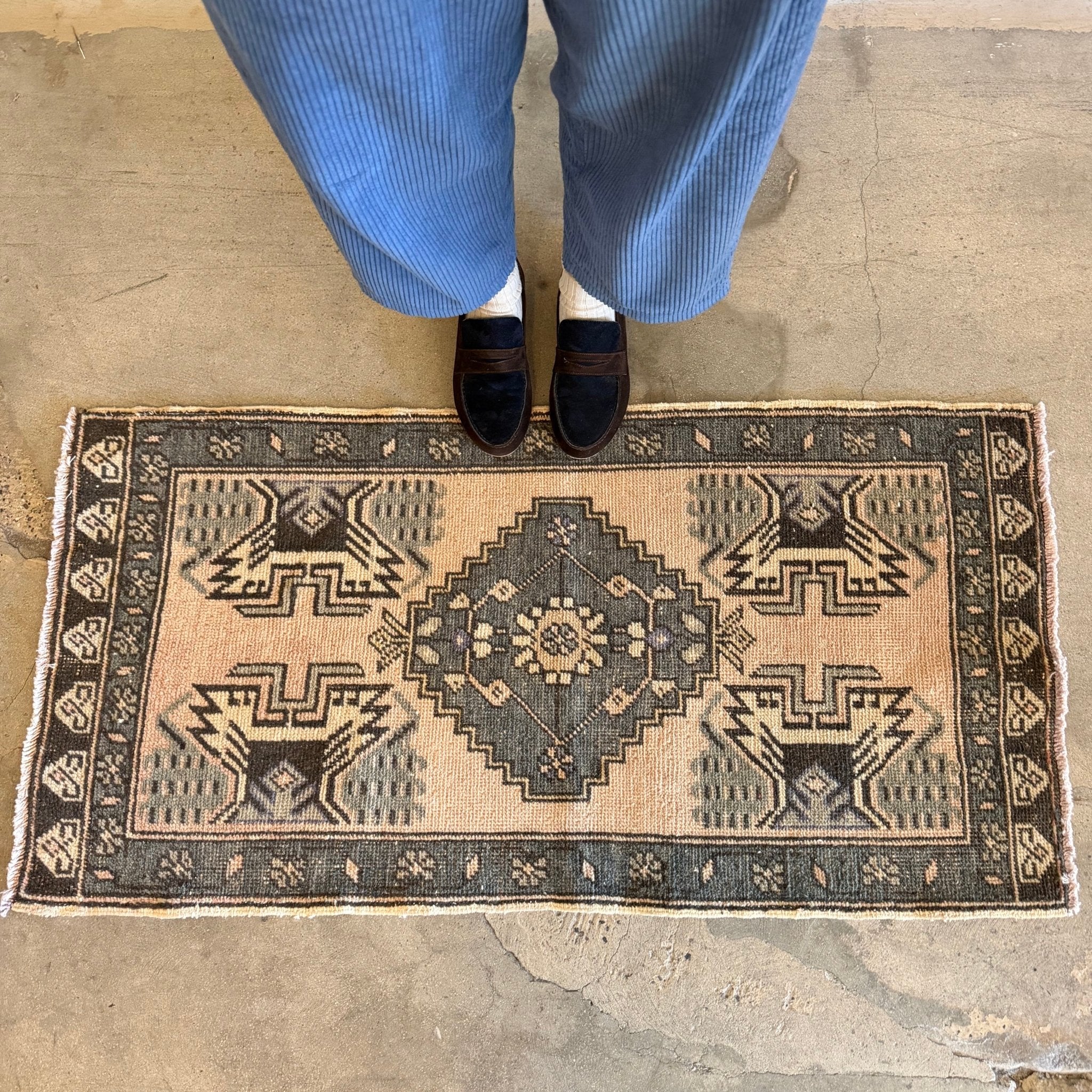 Vintage Turkish Rugs – House No.23