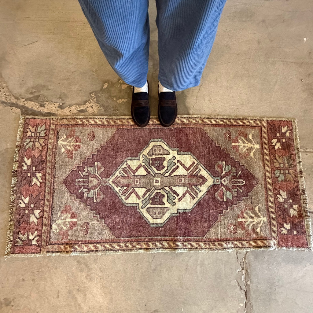 Vintage Turkish Rugs – House No.23