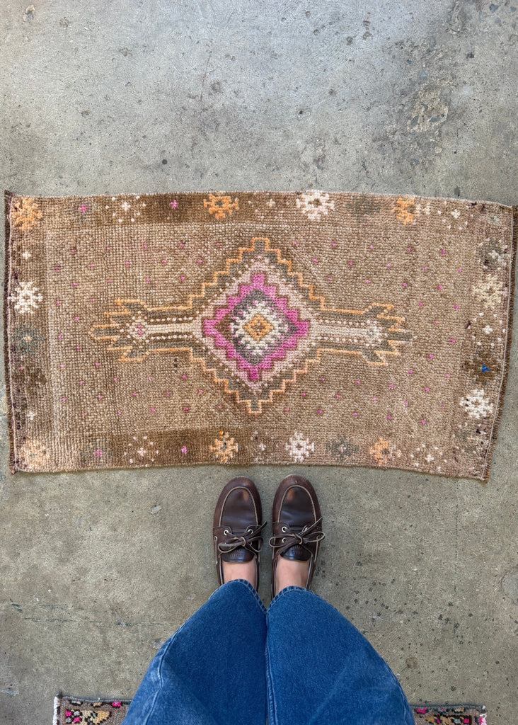 Vintage Turkish Rugs – House No.23