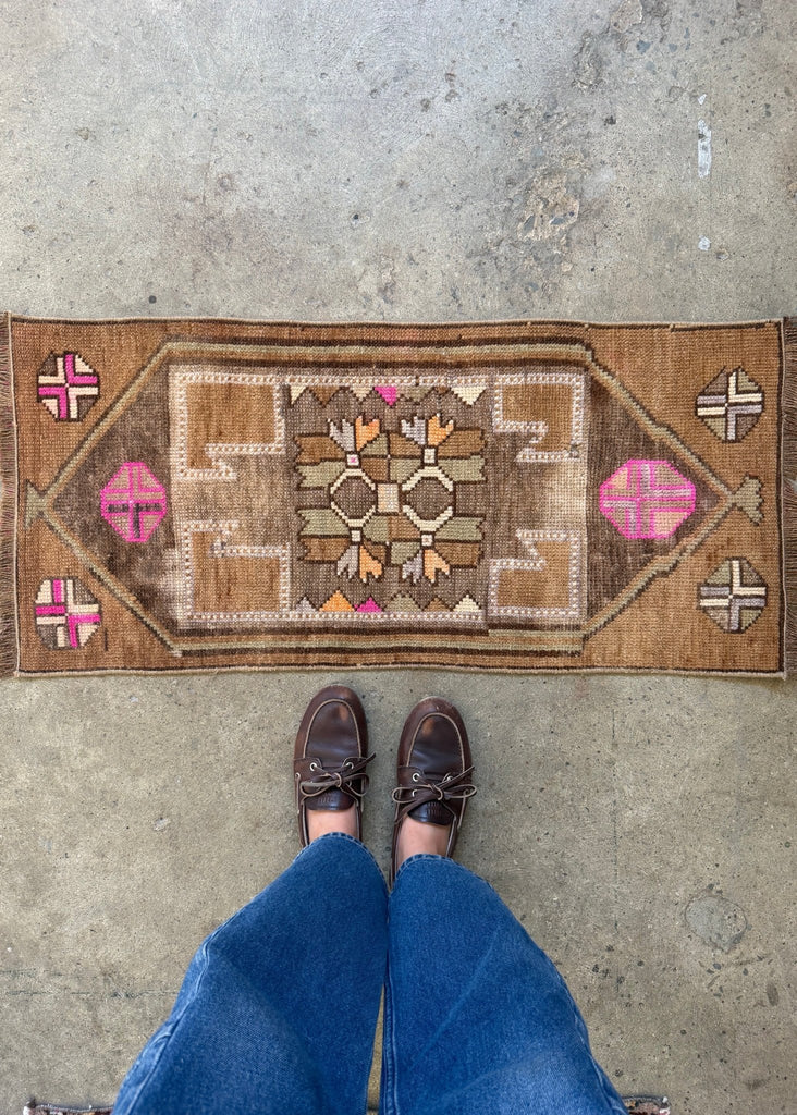 Vintage Turkish Rugs – House No.23